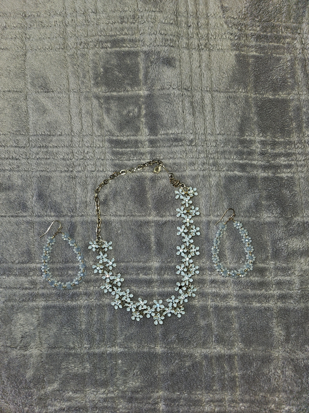 Source Unknown Pale Blue Floral Necklace and Earrings Set